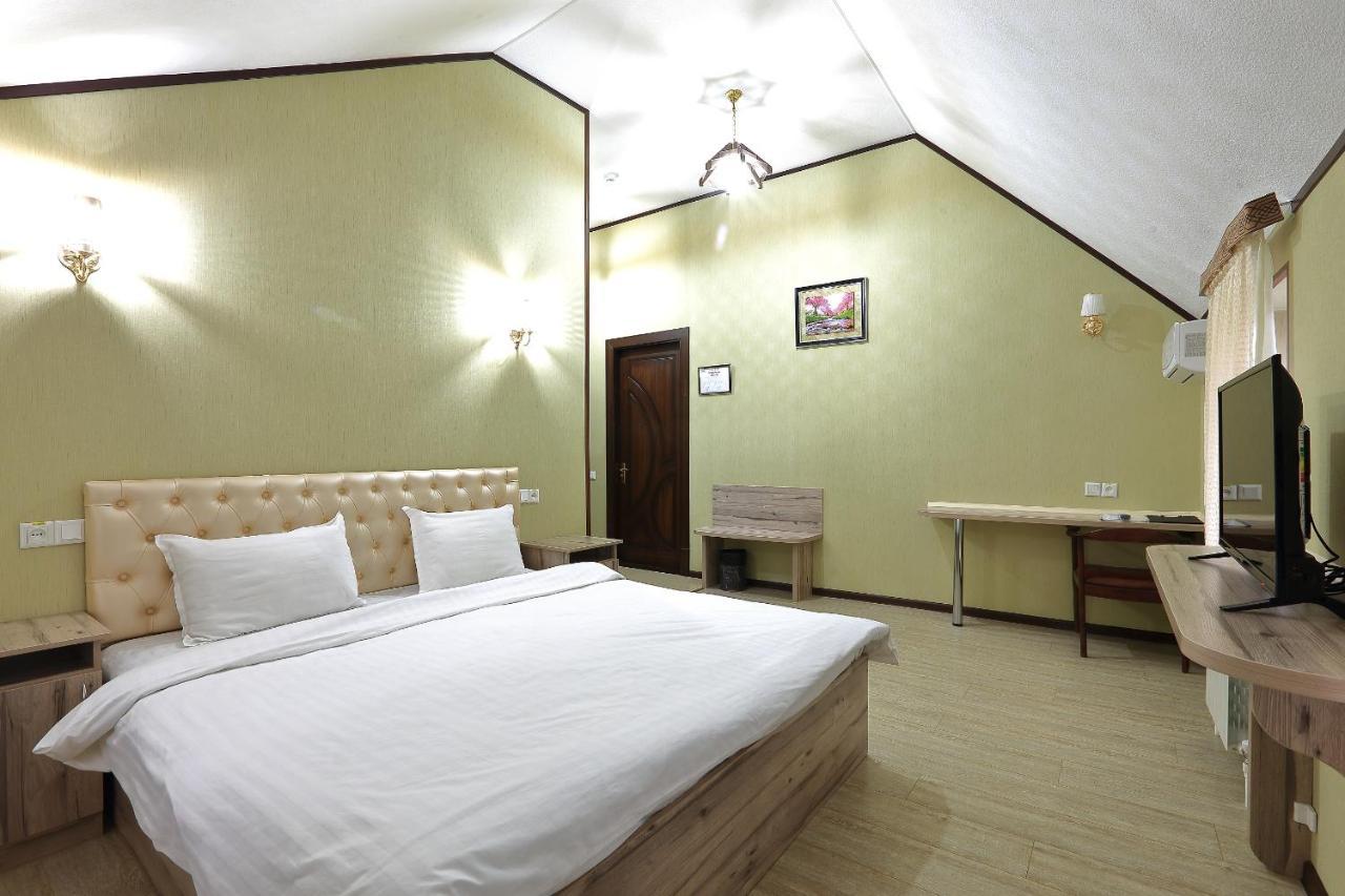 Hotel Seven Seasons Tashkent Exterior photo